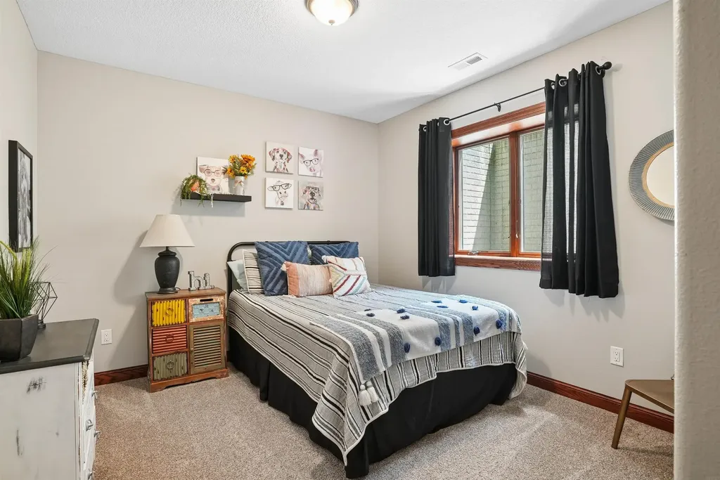 1711 Greenhill Drive Cedar Falls IA 50613