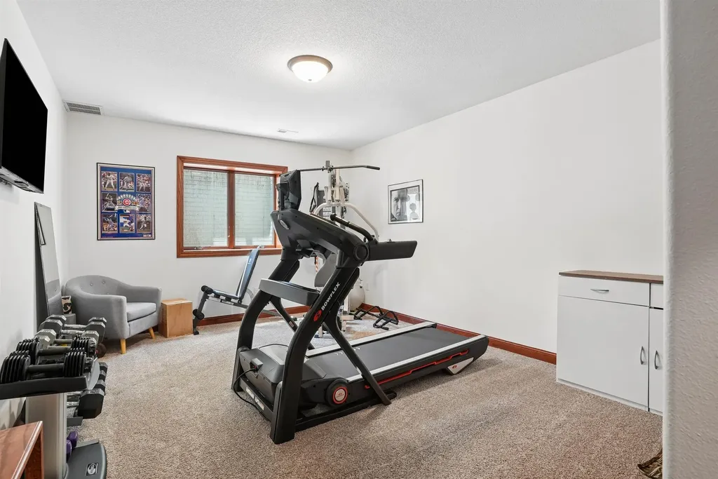 1711 Greenhill Drive Cedar Falls IA 50613