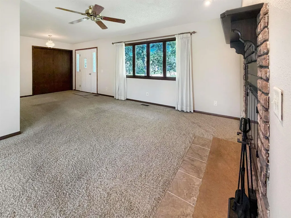 201 A Street Traer IA 50675
