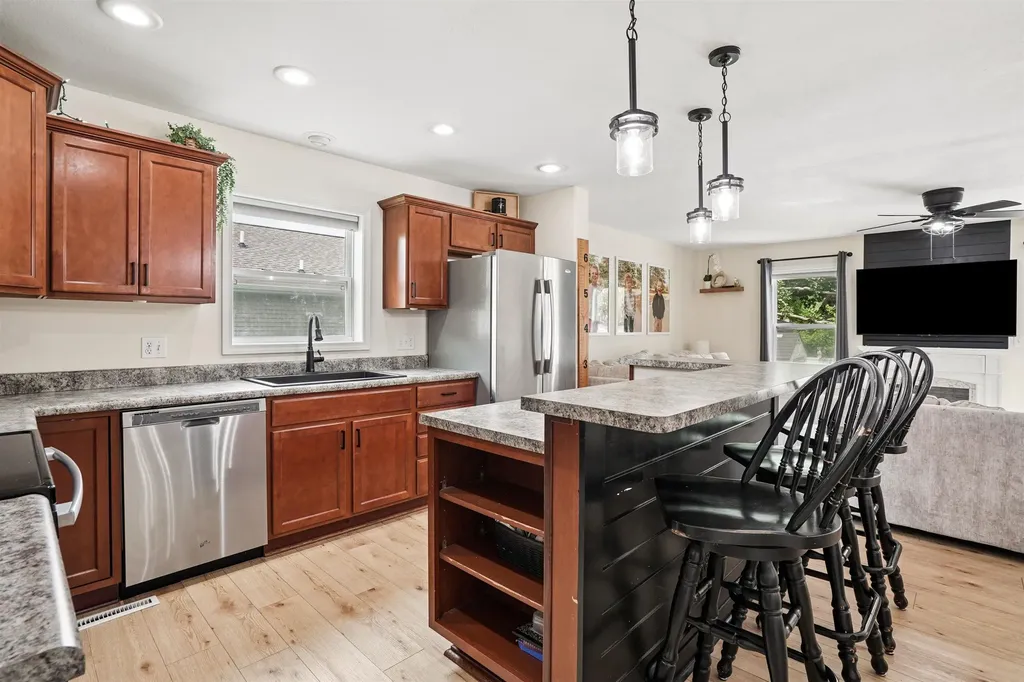 1409 Springbrook Drive Cedar Falls IA 50613
