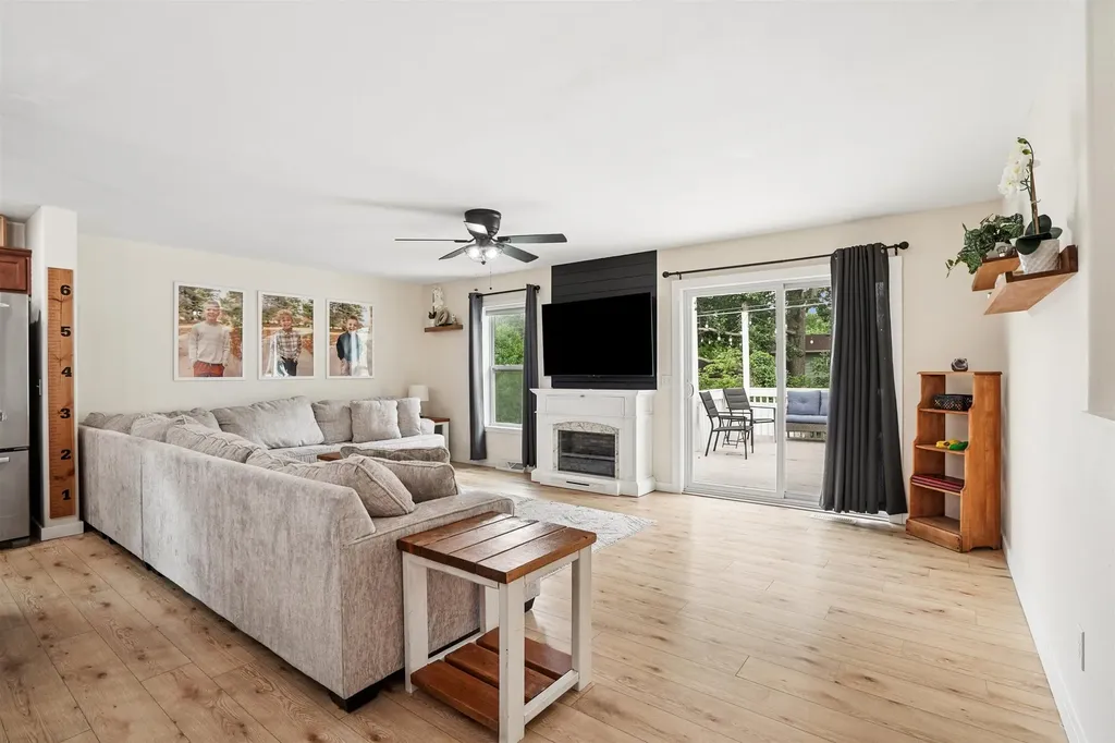 1409 Springbrook Drive Cedar Falls IA 50613