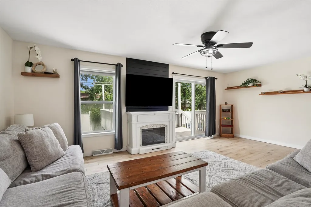 1409 Springbrook Drive Cedar Falls IA 50613