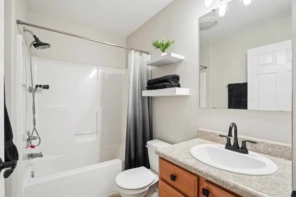 1409 Springbrook Drive Cedar Falls IA 50613