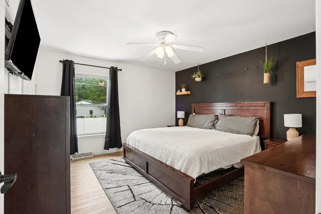 1409 Springbrook Drive Cedar Falls IA 50613