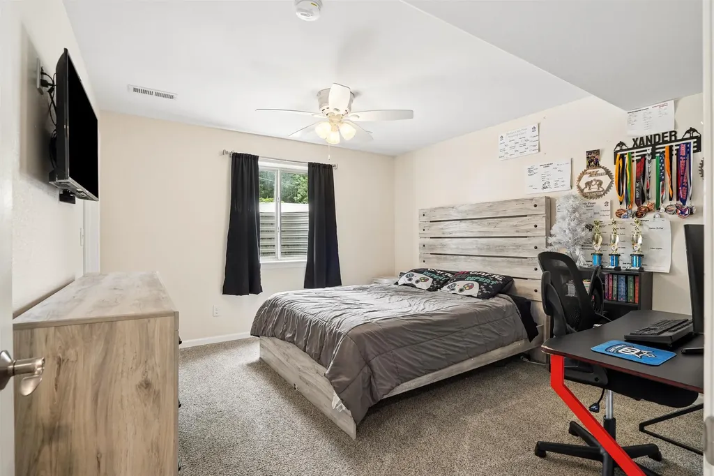1409 Springbrook Drive Cedar Falls IA 50613