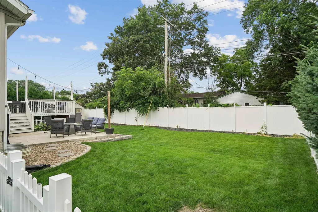 1409 Springbrook Drive Cedar Falls IA 50613