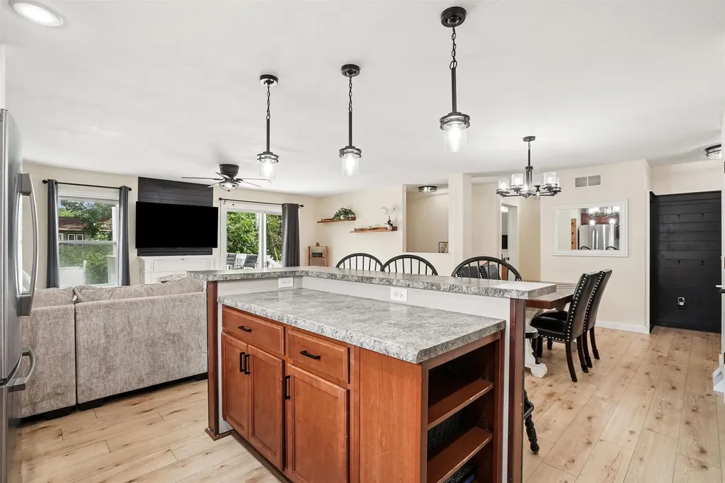 1409 Springbrook Drive Cedar Falls IA 50613