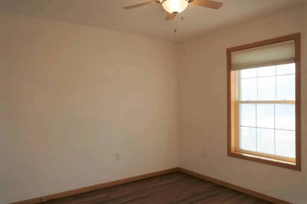 815 Parkside Lane Charles City IA 50616