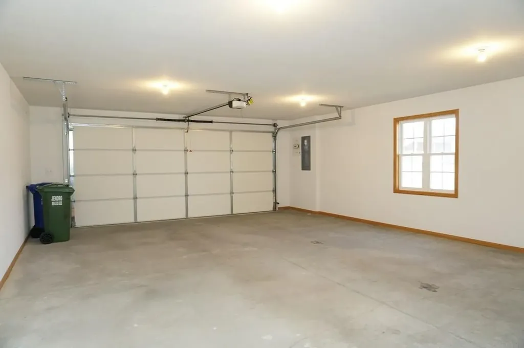 815 Parkside Lane Charles City IA 50616