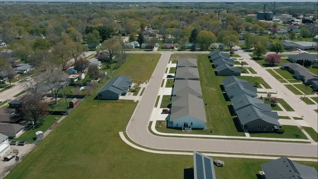 815 Parkside Lane Charles City IA 50616