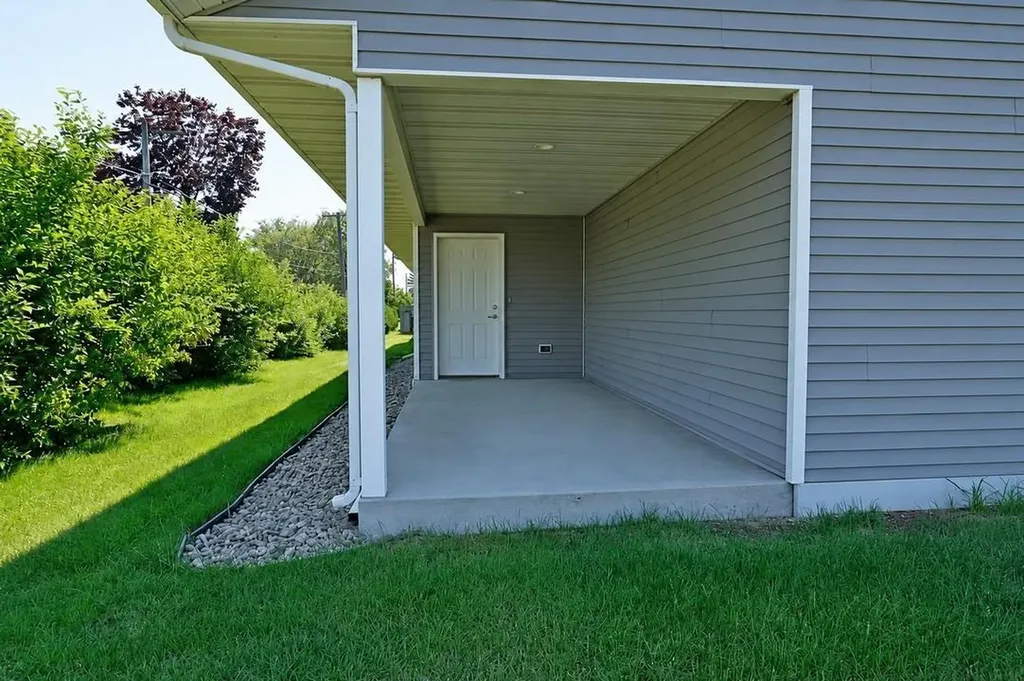815 Parkside Lane Charles City IA 50616