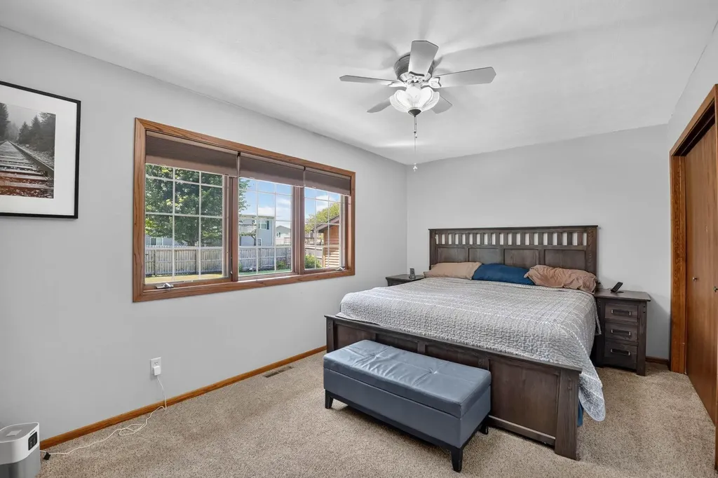 5822 Cimmarron Lane Waterloo IA 50701