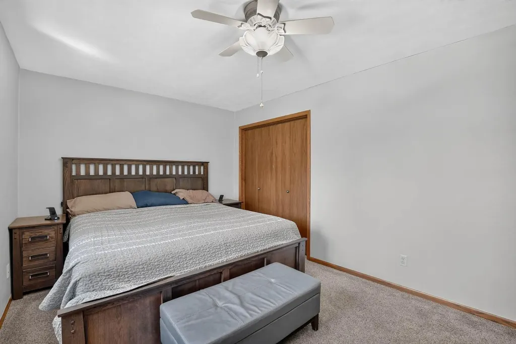 5822 Cimmarron Lane Waterloo IA 50701