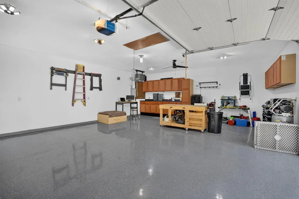 5822 Cimmarron Lane Waterloo IA 50701