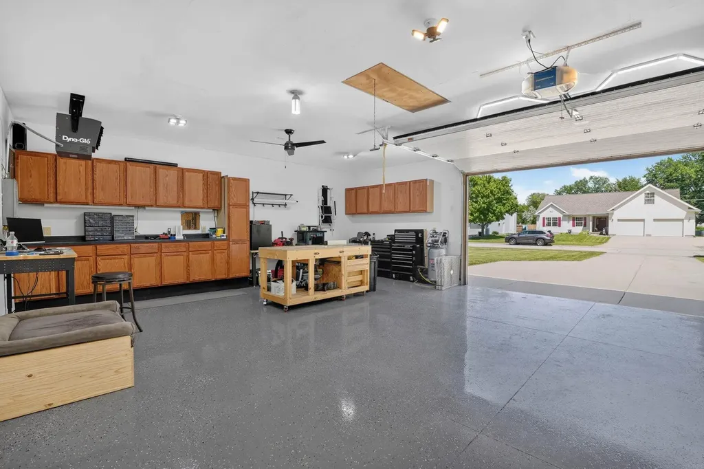 5822 Cimmarron Lane Waterloo IA 50701