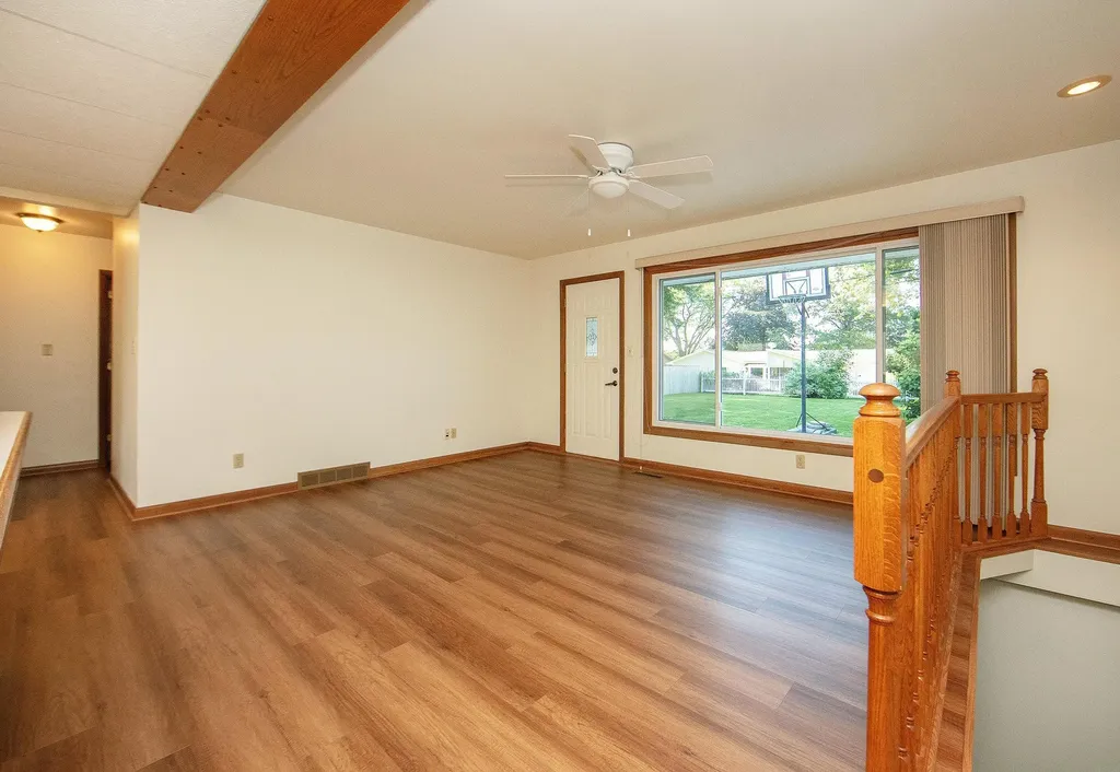 1317 3rd Avenue SW Waverly IA 50677