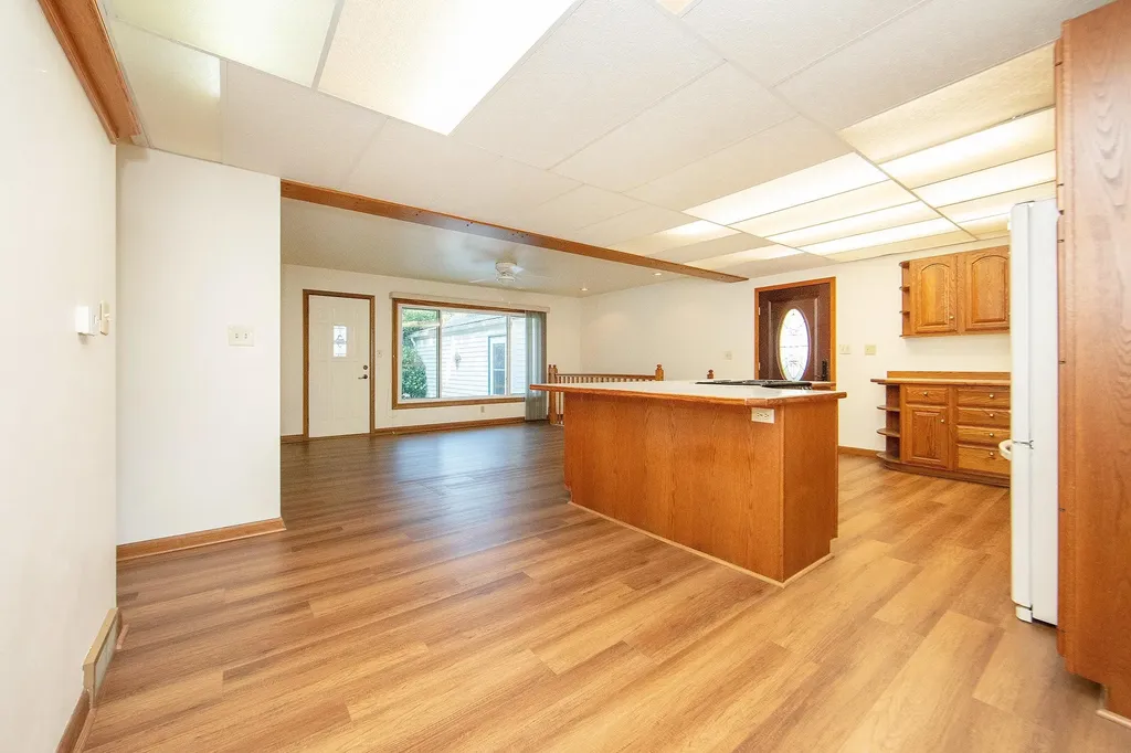 1317 3rd Avenue SW Waverly IA 50677
