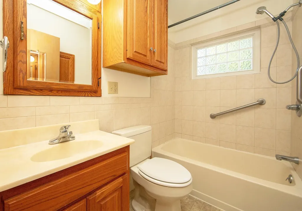 1317 3rd Avenue SW Waverly IA 50677