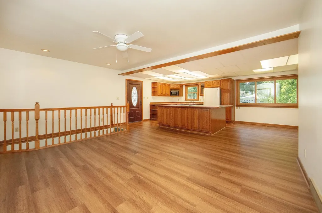 1317 3rd Avenue SW Waverly IA 50677
