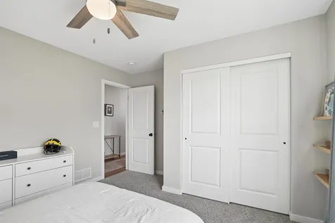 1337 Partridge Lane Waterloo IA 50701