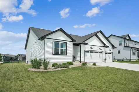 1337 Partridge Lane Waterloo IA 50701