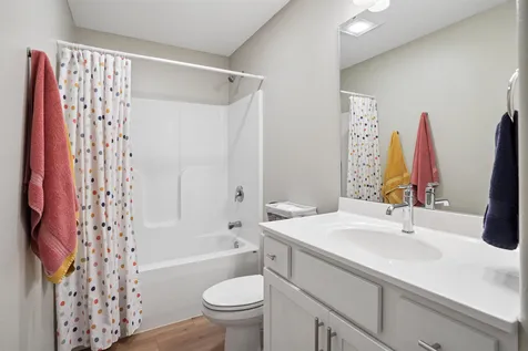 1337 Partridge Lane Waterloo IA 50701