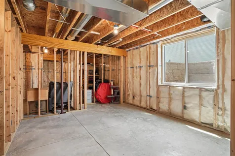 1337 Partridge Lane Waterloo IA 50701