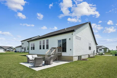1337 Partridge Lane Waterloo IA 50701