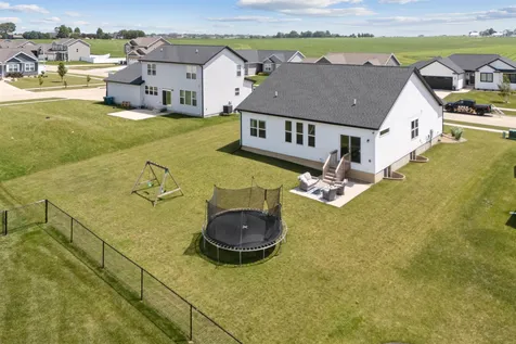 1337 Partridge Lane Waterloo IA 50701