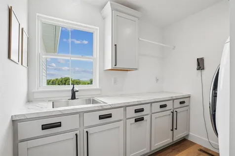 5307 Fernwood Drive Cedar Falls IA 50613