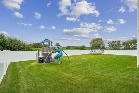 5307 Fernwood Drive Cedar Falls IA 50613