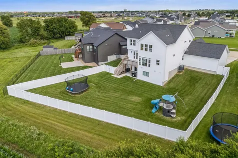 5307 Fernwood Drive Cedar Falls IA 50613