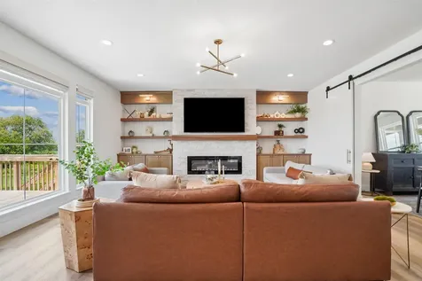 5307 Fernwood Drive Cedar Falls IA 50613