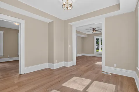 411 Saxon Street Waterloo IA 50703