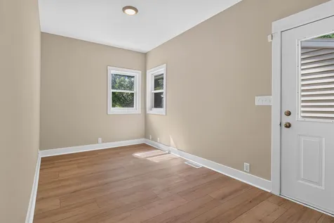 411 Saxon Street Waterloo IA 50703
