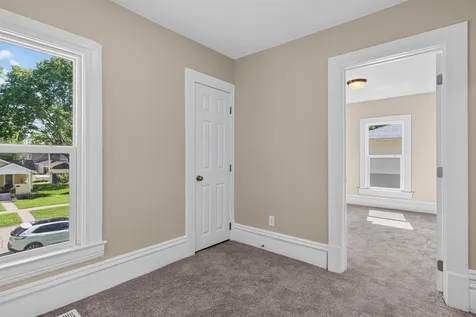 411 Saxon Street Waterloo IA 50703