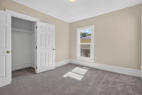 411 Saxon Street Waterloo IA 50703