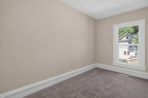 411 Saxon Street Waterloo IA 50703