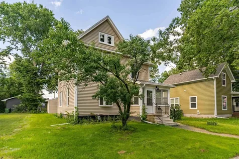 411 Saxon Street Waterloo IA 50703