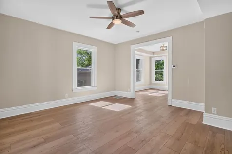411 Saxon Street Waterloo IA 50703