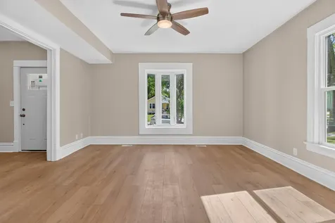 411 Saxon Street Waterloo IA 50703