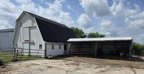 2035 C. Avenue Lamont IA 50650
