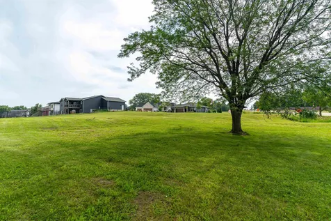 4311 James Drive Cedar Falls IA 50613