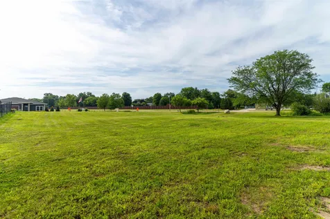 4311 James Drive Cedar Falls IA 50613