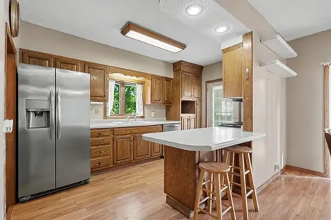302 8th Avenue NE Independence IA 50644