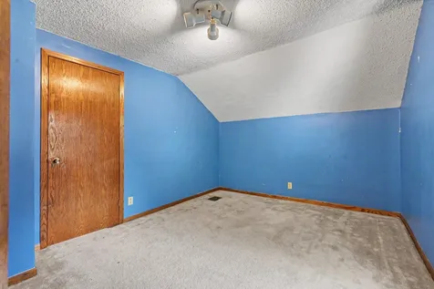 302 8th Avenue NE Independence IA 50644