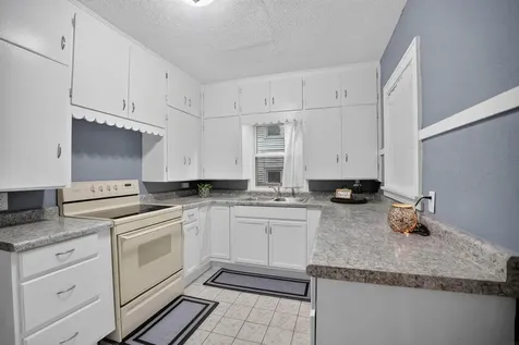 1216 Independence Avenue Waterloo IA 50703