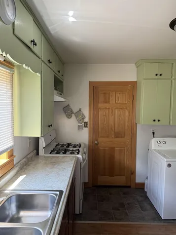 3638 Logan Avenue Waterloo IA 50703