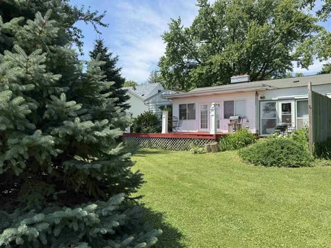 3638 Logan Avenue Waterloo IA 50703