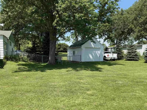 3638 Logan Avenue Waterloo IA 50703
